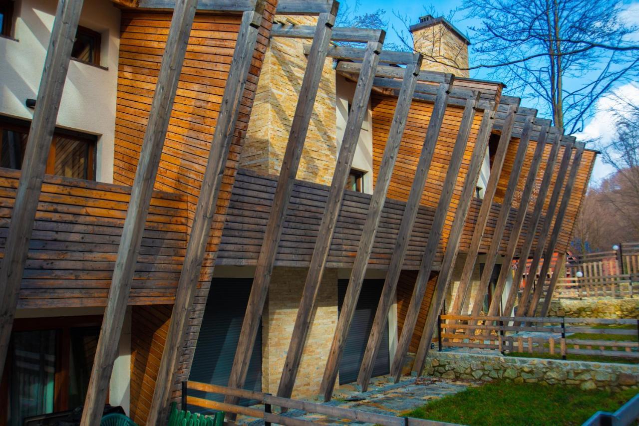 Meshtekna Villa Brezovice Bagian luar foto