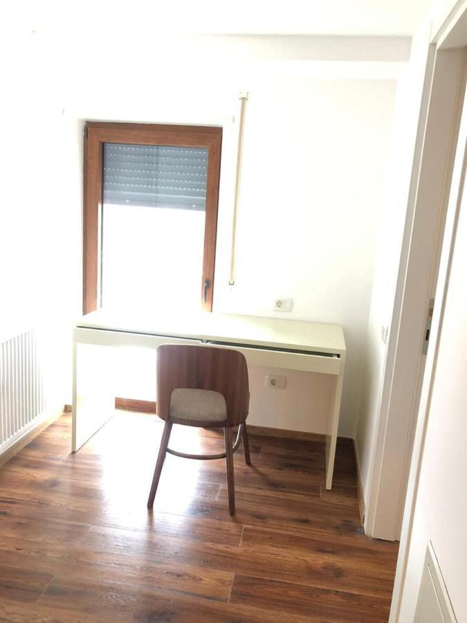 Meshtekna Villa Brezovice Bagian luar foto